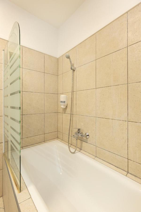 Budapest Holidays Apartments Family מראה חיצוני תמונה
