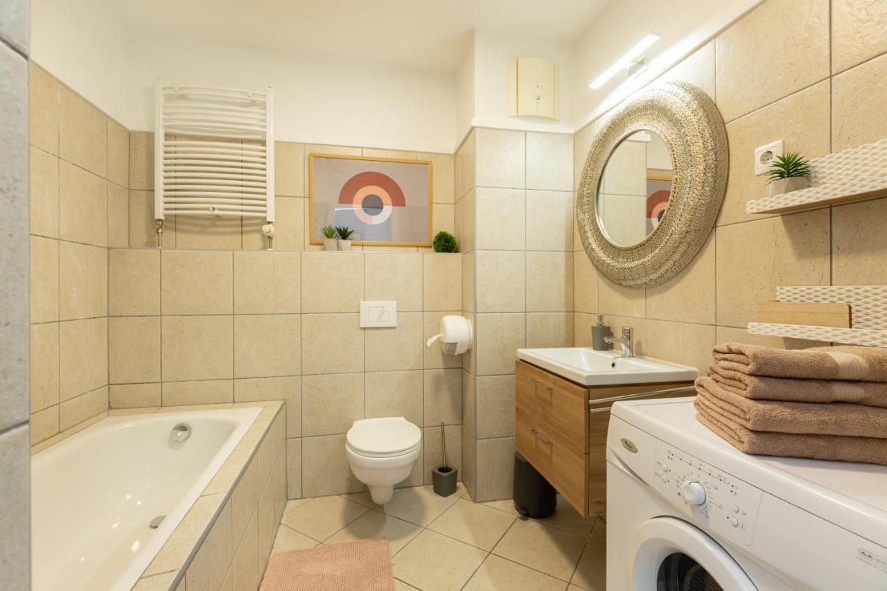 Budapest Holidays Apartments Family מראה חיצוני תמונה